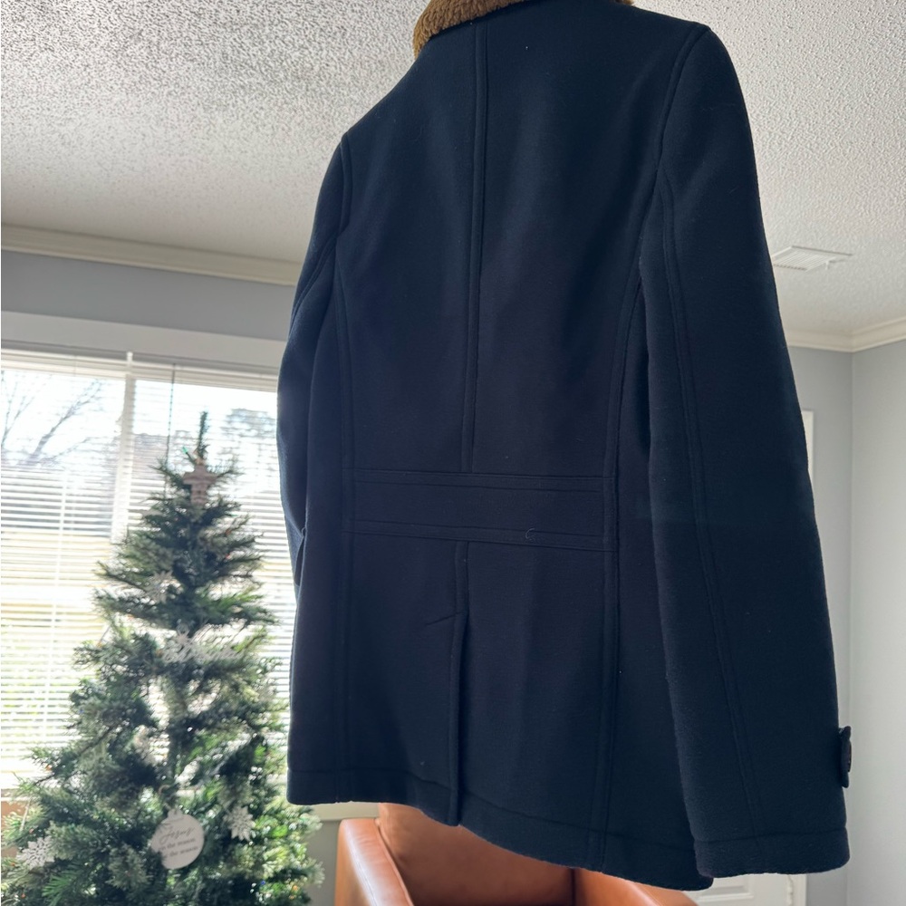 Coat - Picture 7 of 9